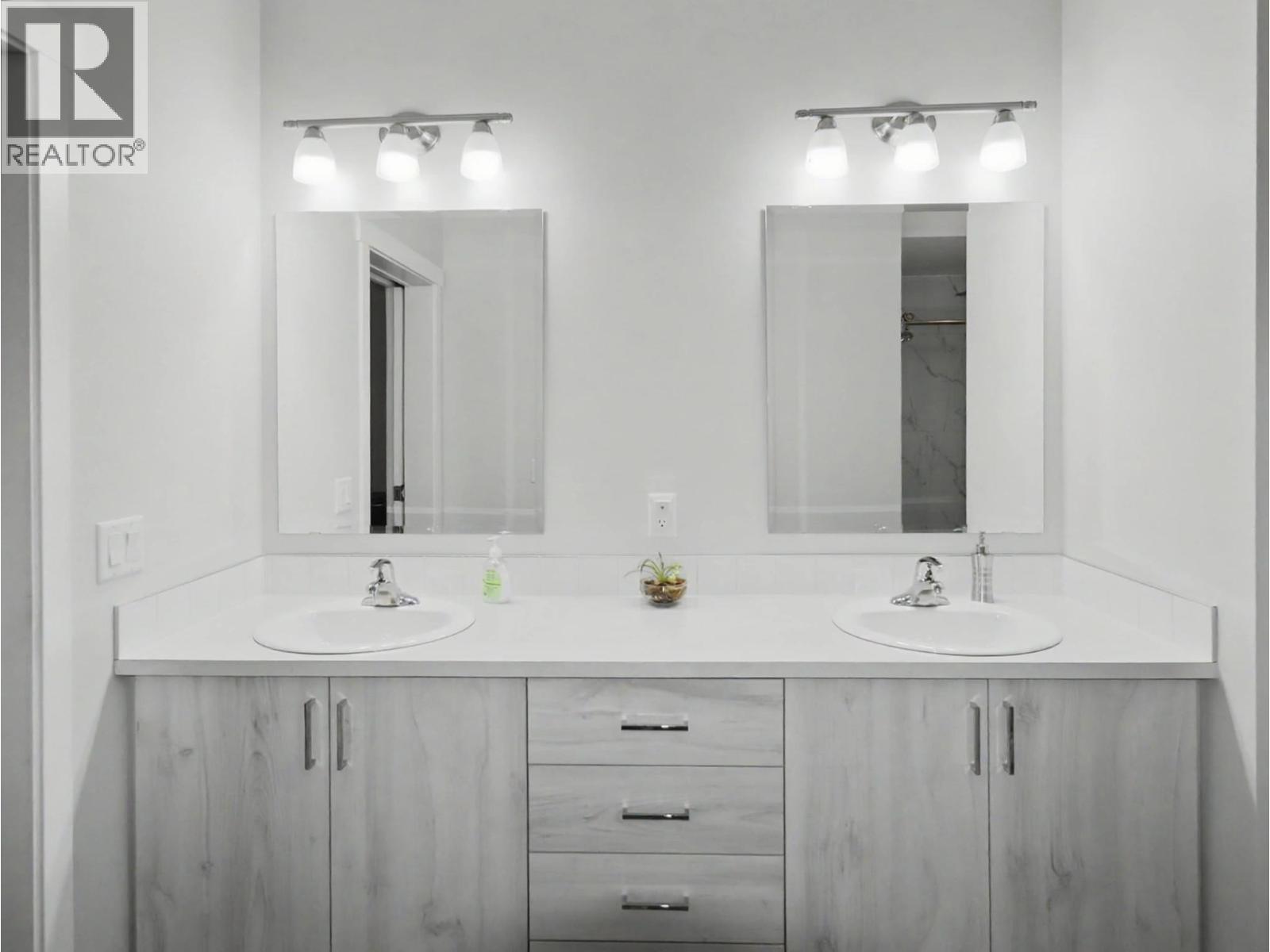 7654 18th Street, Grand Forks, British Columbia  V0H 1H2 - Photo 12 - 10380403