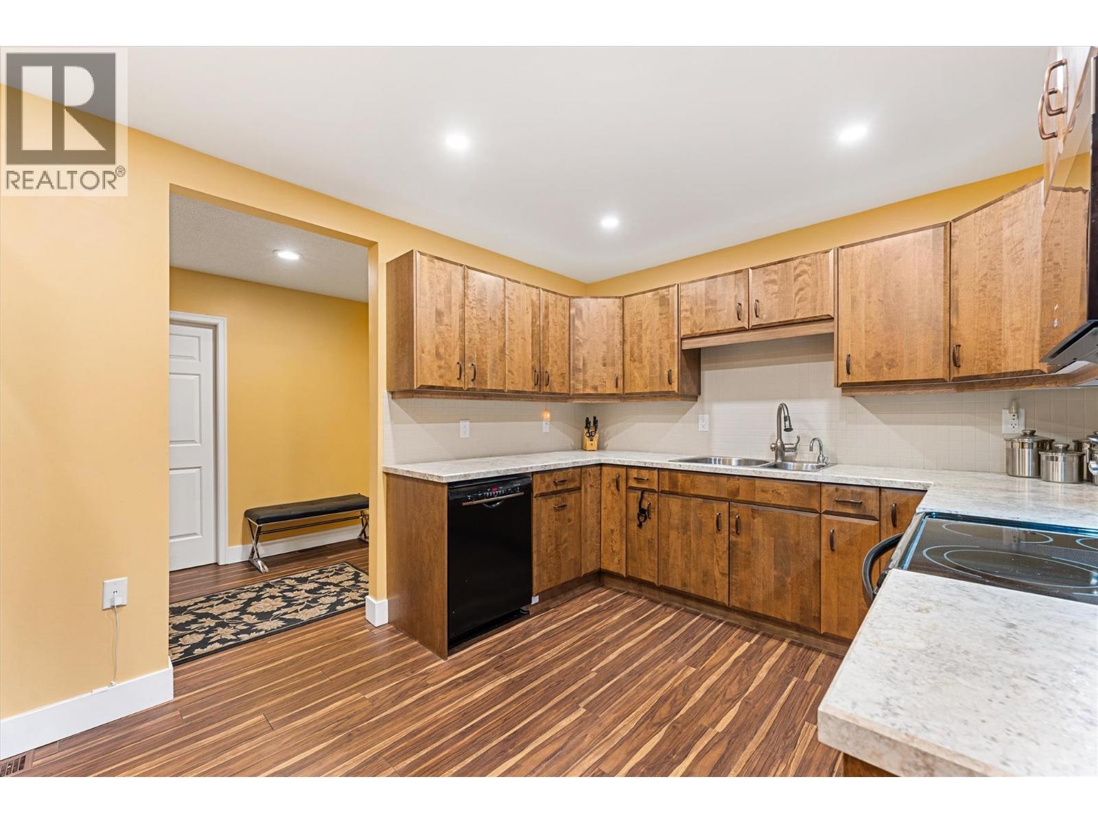 539 Sutherland Avenue Unit# 106, Kelowna, British Columbia  V1Y 5X3 - Photo 8 - 10380532
