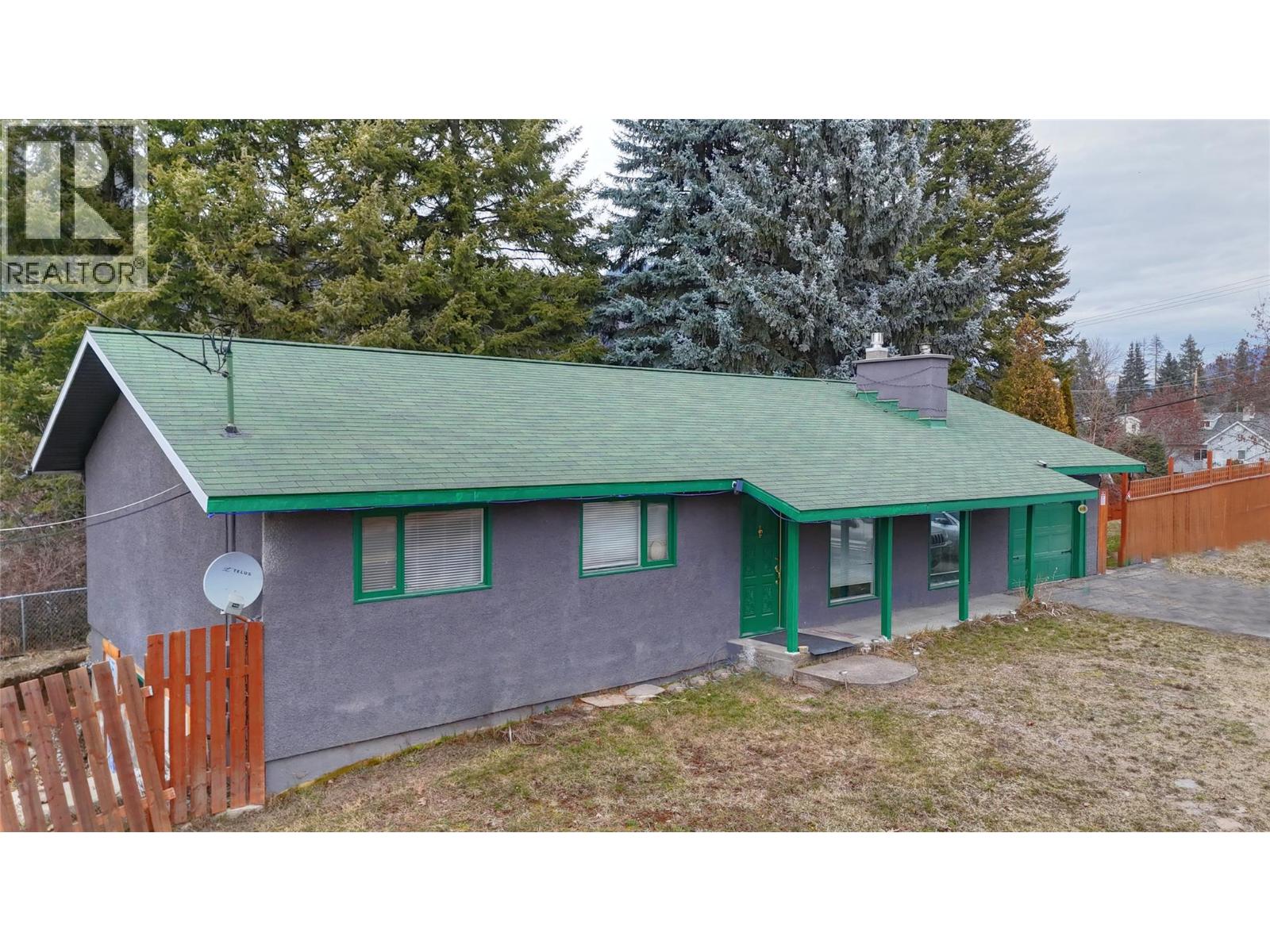 1895 Columbia Gardens Road, fruitvale, British Columbia