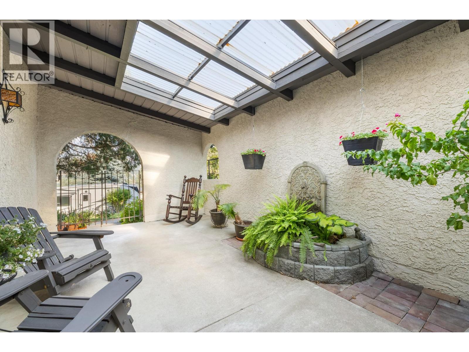 48 Caramillo Road, Kelowna, British Columbia  V1V 1B3 - Photo 2 - 10379320