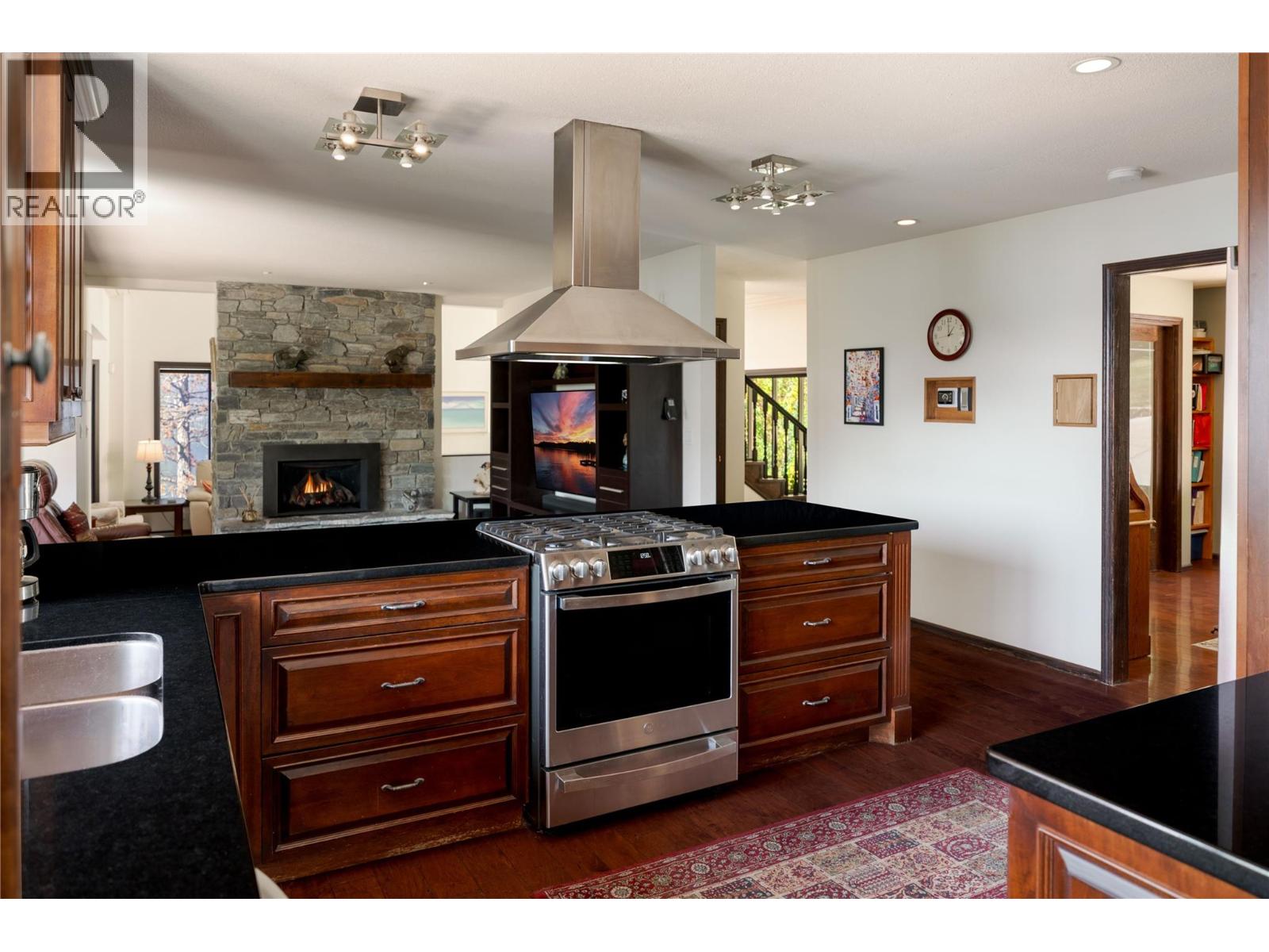 1252 Kyndree Court, Kelowna, British Columbia  V1V 1H1 - Photo 34 - 10380566