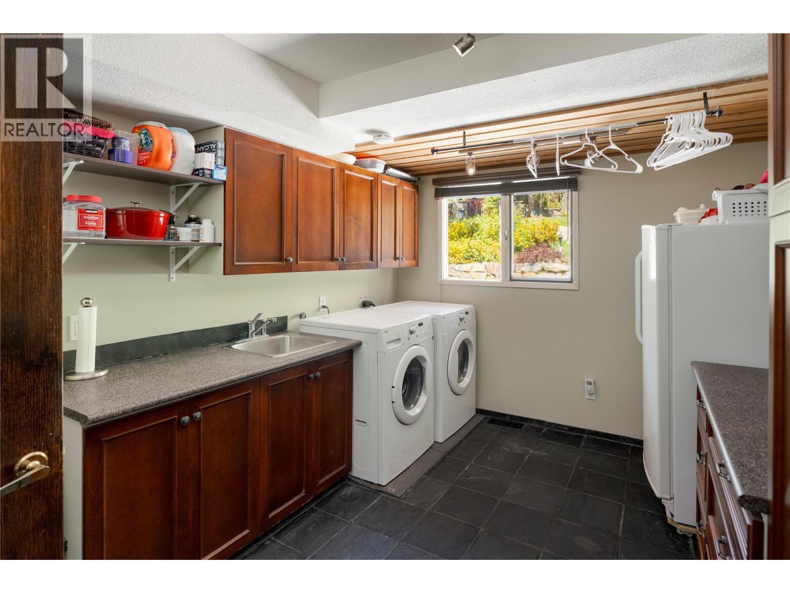 1252 Kyndree Court, Kelowna, British Columbia  V1V 1H1 - Photo 46 - 10380566
