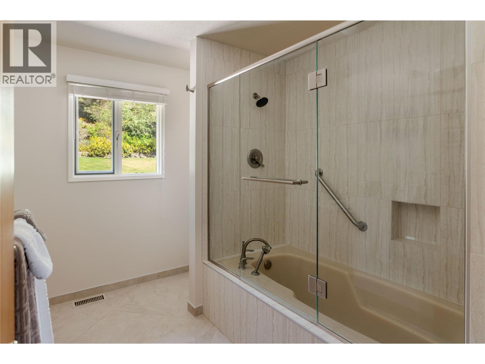 1252 Kyndree Court, Kelowna, British Columbia  V1V 1H1 - Photo 54 - 10380566
