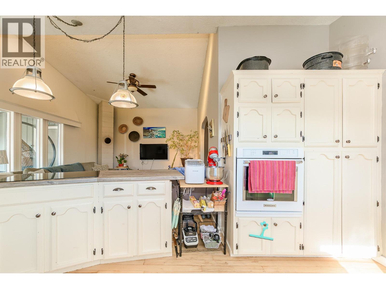 3668 Trinity Valley Road, Enderby, British Columbia  V0E 1V5 - Photo 11 - 10379998