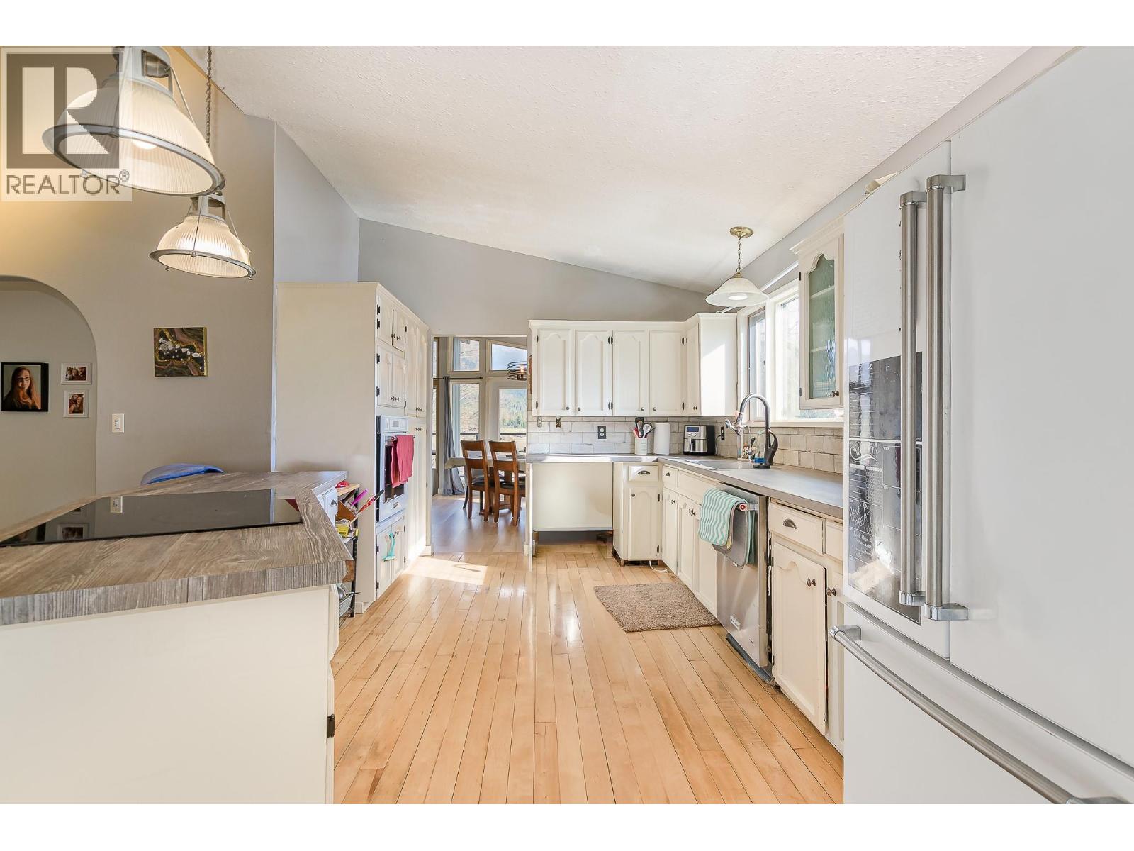 3668 Trinity Valley Road, Enderby, British Columbia  V0E 1V5 - Photo 12 - 10379998