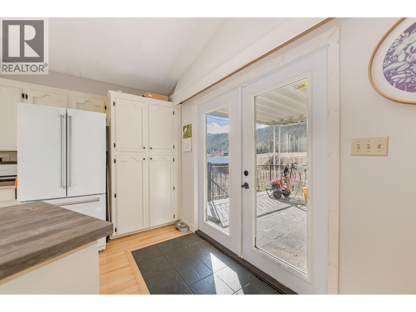 3668 Trinity Valley Road, Enderby, British Columbia  V0E 1V5 - Photo 13 - 10379998