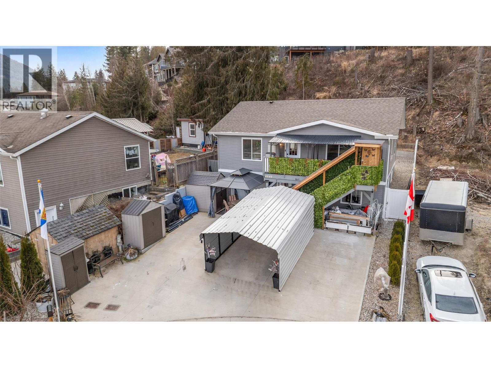 4540 72 Avenue Ne, Canoe, British Columbia  V0E 1K0 - Photo 2 - 10380529