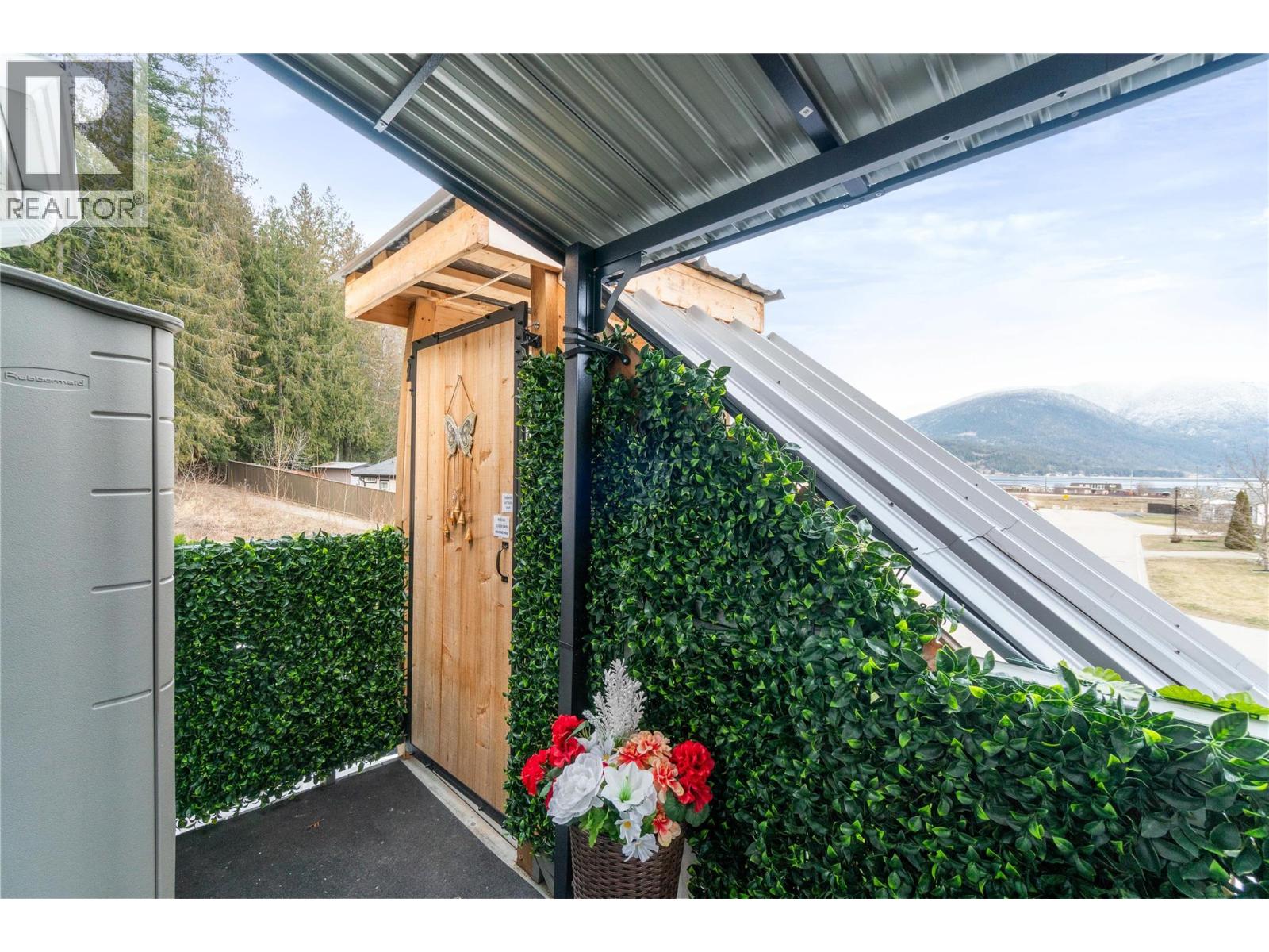 4540 72 Avenue Ne, Canoe, British Columbia  V0E 1K0 - Photo 37 - 10380529