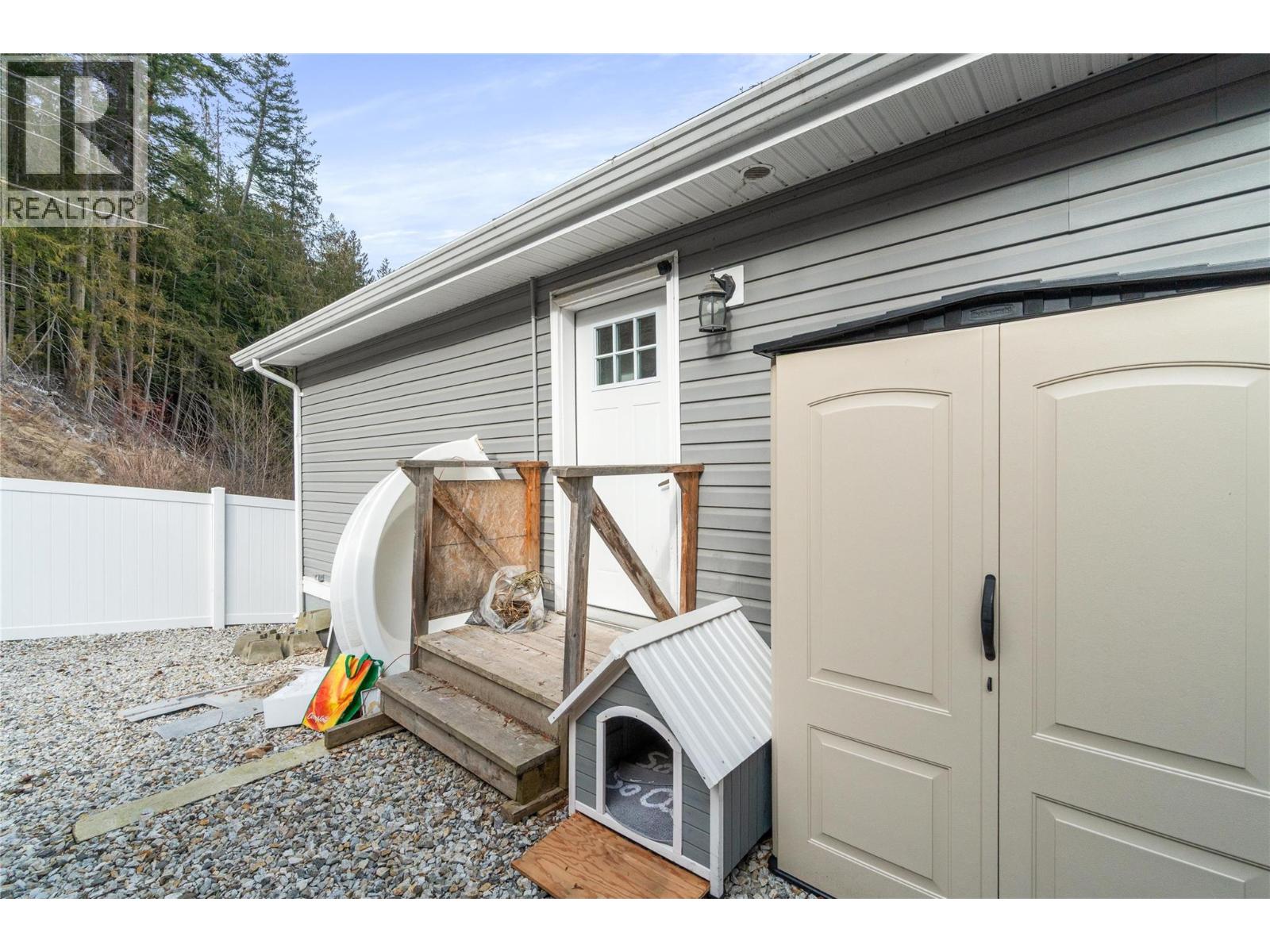 4540 72 Avenue Ne, Canoe, British Columbia  V0E 1K0 - Photo 70 - 10380529