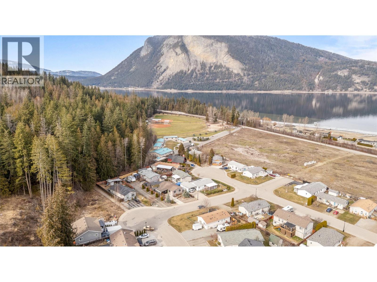 4540 72 Avenue Ne, Canoe, British Columbia  V0E 1K0 - Photo 75 - 10380529