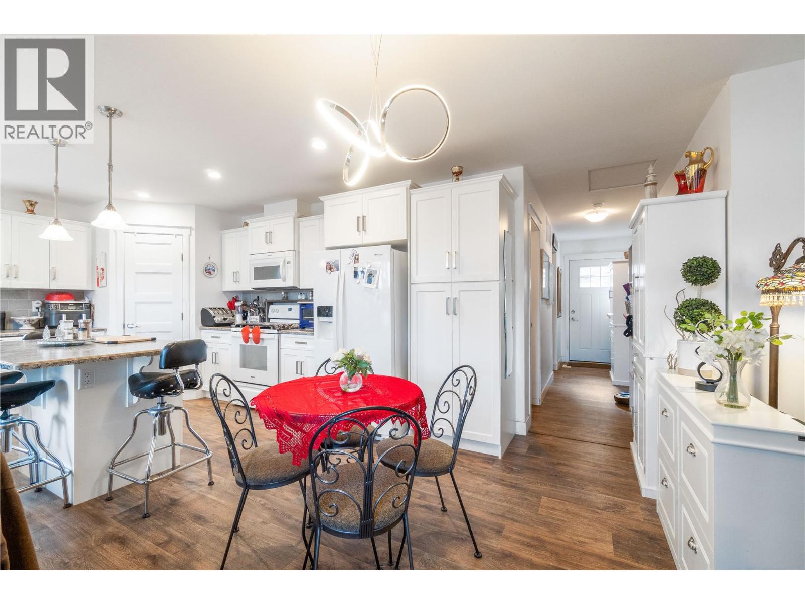 4540 72 Avenue Ne, Canoe, British Columbia  V0E 1K0 - Photo 8 - 10380529