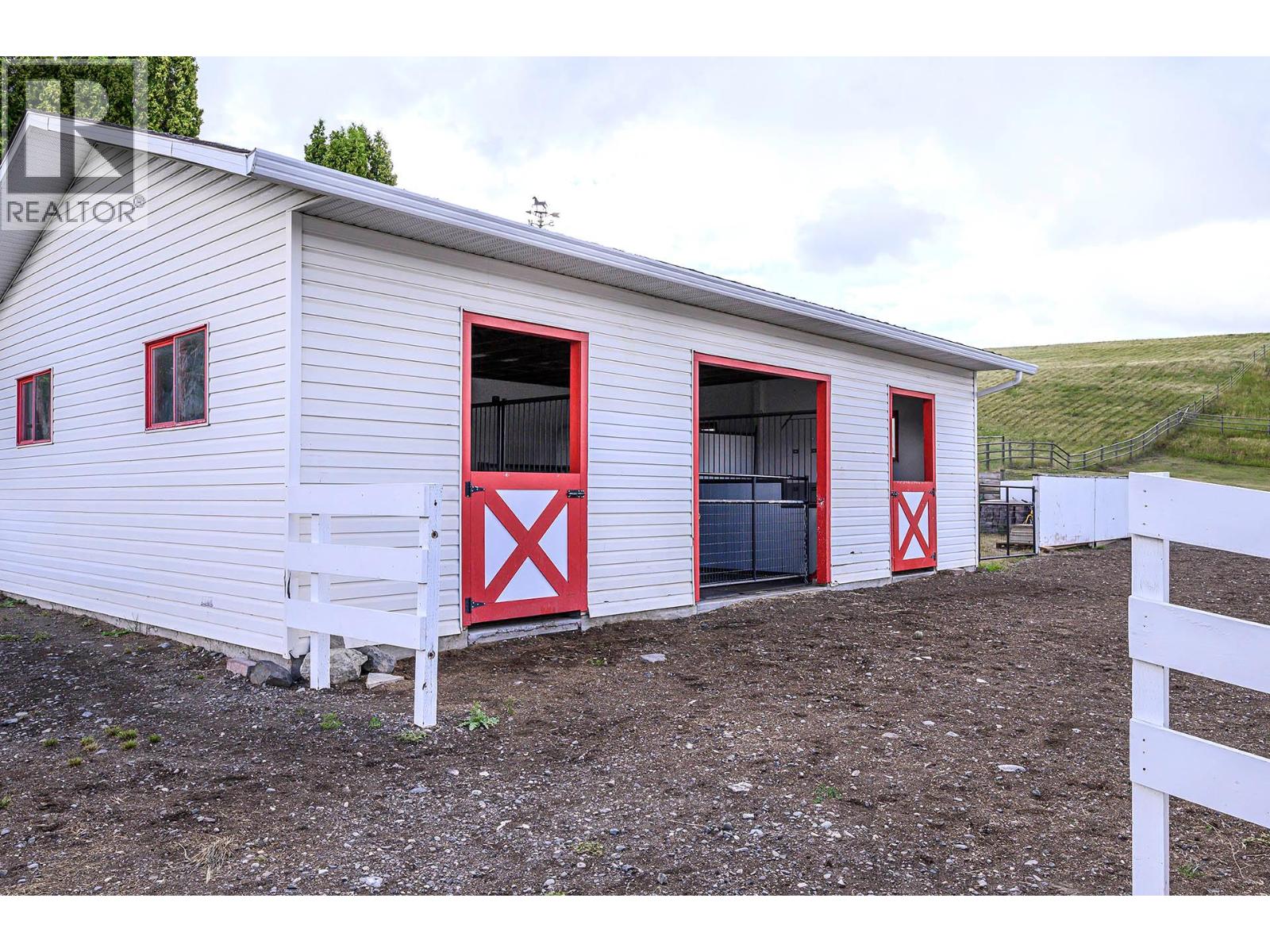 2740 Simms Place, Kamloops, British Columbia  V0E 2A0 - Photo 48 - 10380575