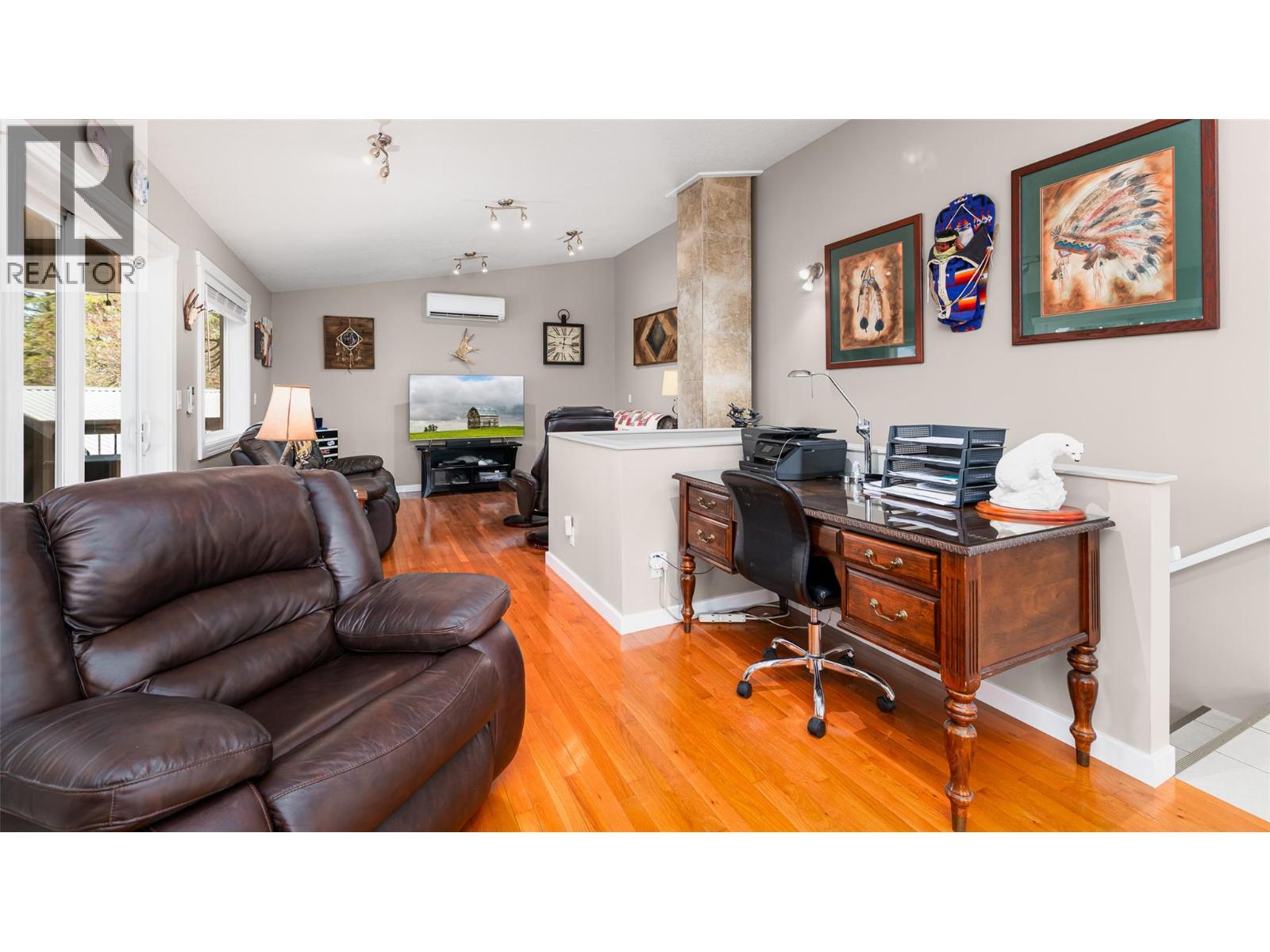 1988 Porthill Road, Lister, British Columbia  V0B 1G2 - Photo 7 - 10380500