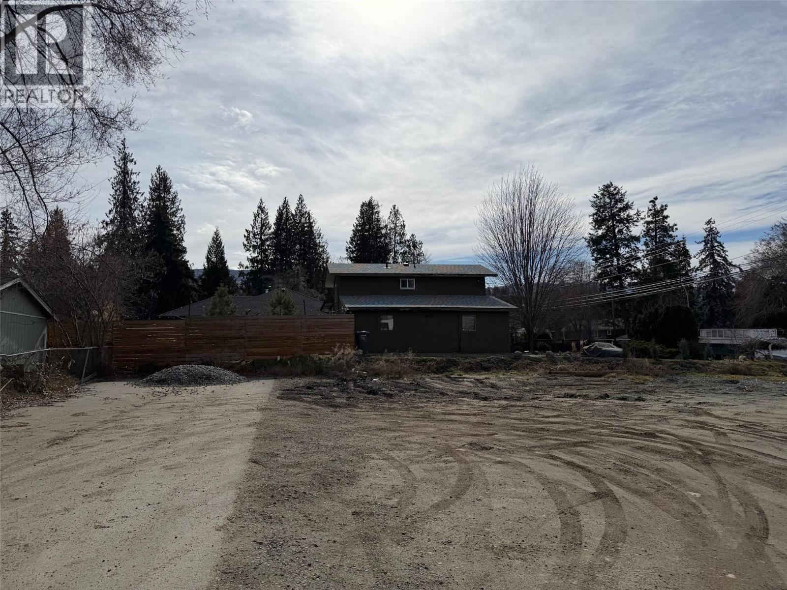 4573 Gordon Drive, Kelowna, British Columbia  V1W 1T3 - Photo 4 - 10378476