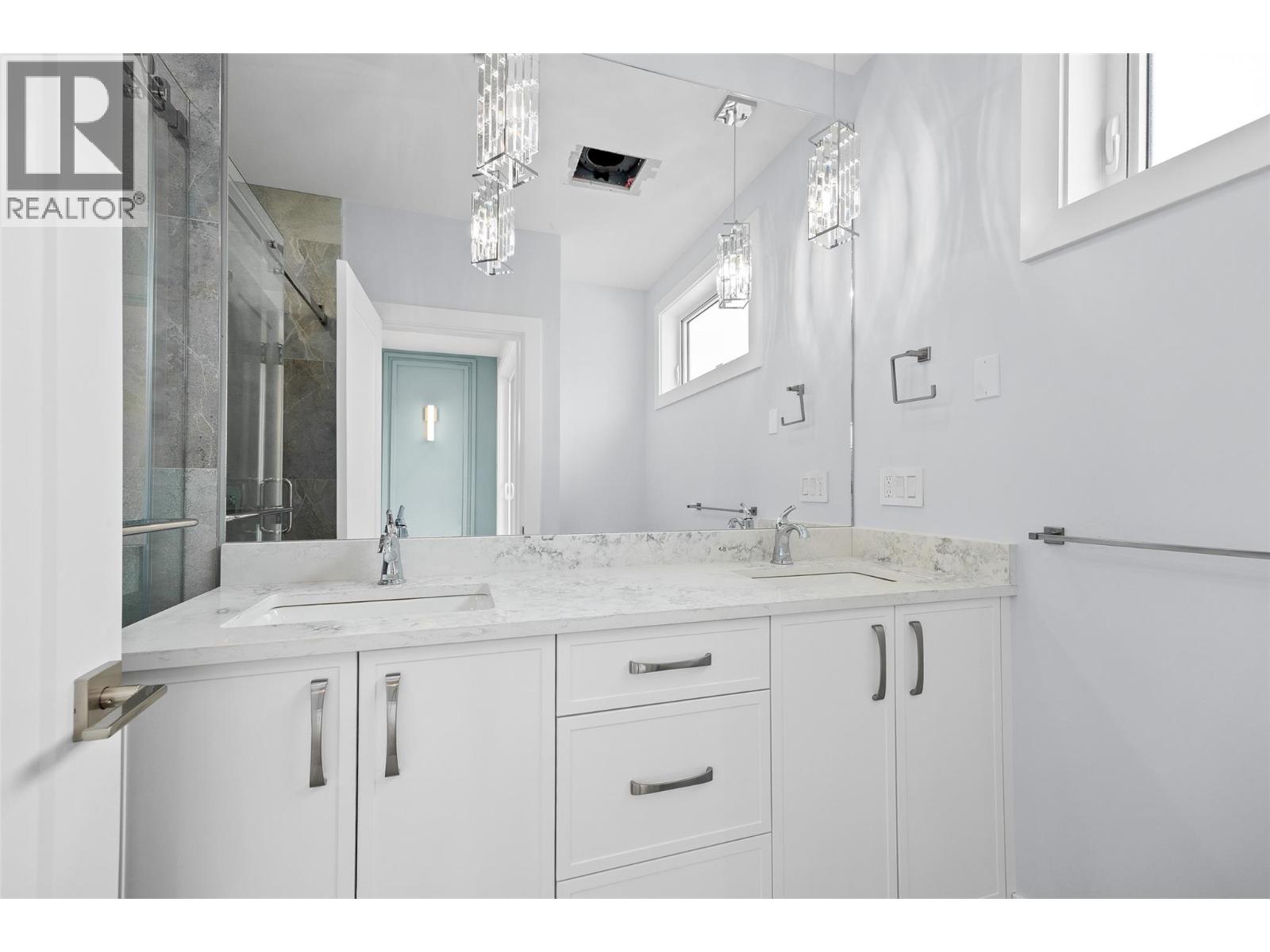 4563 Gordon Drive, Kelowna, British Columbia  V1W 1T3 - Photo 20 - 10378327