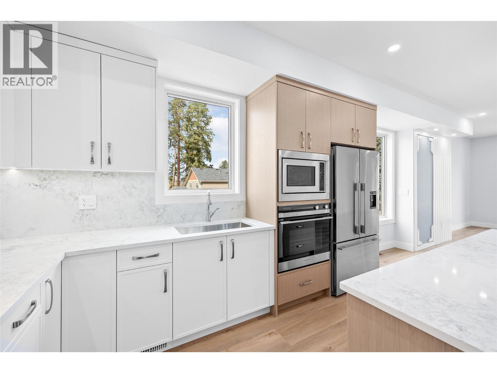 4563 Gordon Drive, Kelowna, British Columbia  V1W 1T3 - Photo 7 - 10378327