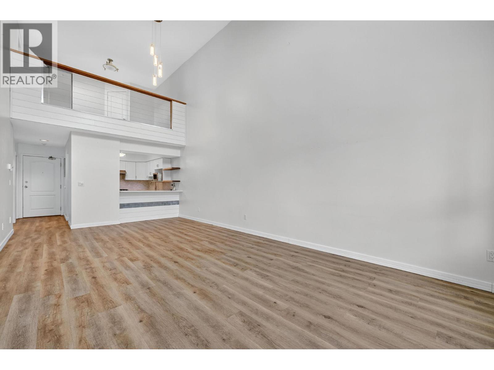 1965 Durnin Road Unit# 308, Kelowna, British Columbia  V1X 7K6 - Photo 5 - 10380593