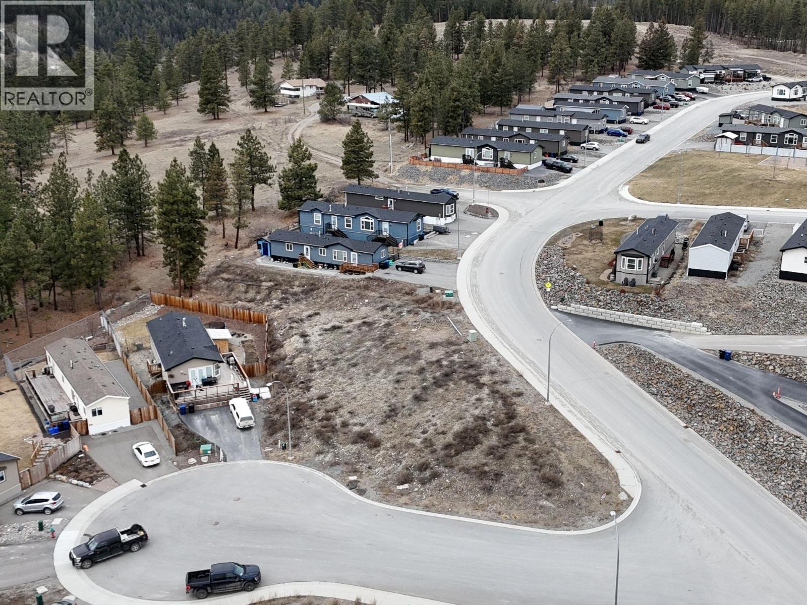 509 Steepleview Point Nw, Cranbrook, British Columbia  V1C 5L3 - Photo 2 - 10379419