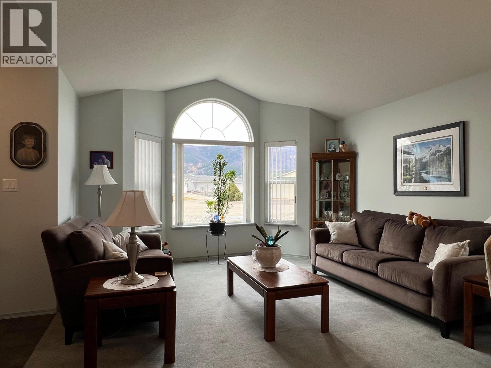 328 3rd Street, Vernon, British Columbia  V1H 1Z1 - Photo 4 - 10375314