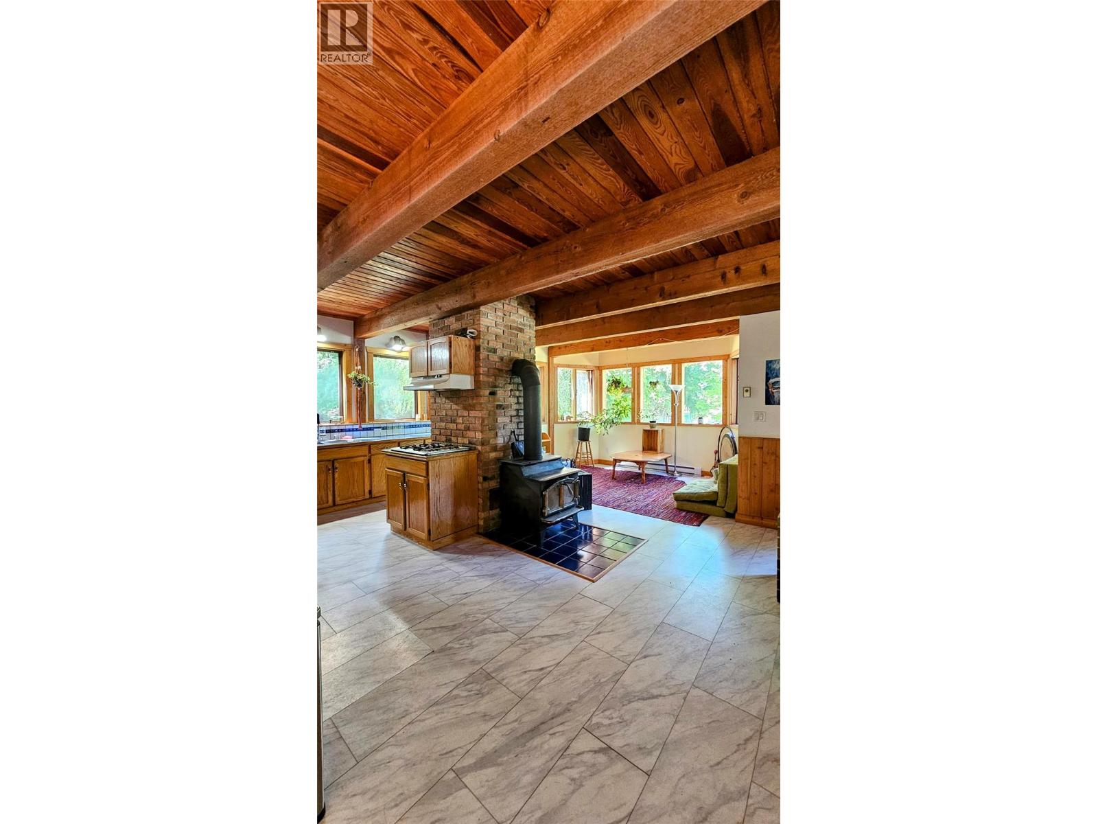 8496 B Procter Road E, Procter, British Columbia  V1L 0B7 - Photo 13 - 10380536