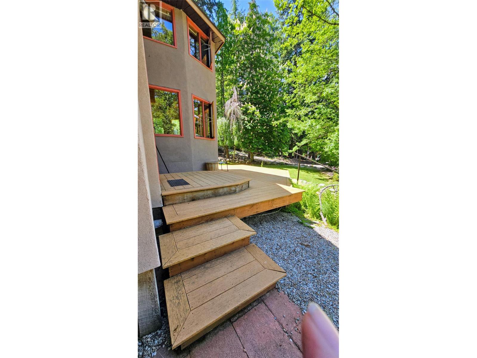 8496 B Procter Road E, Procter, British Columbia  V1L 0B7 - Photo 34 - 10380536