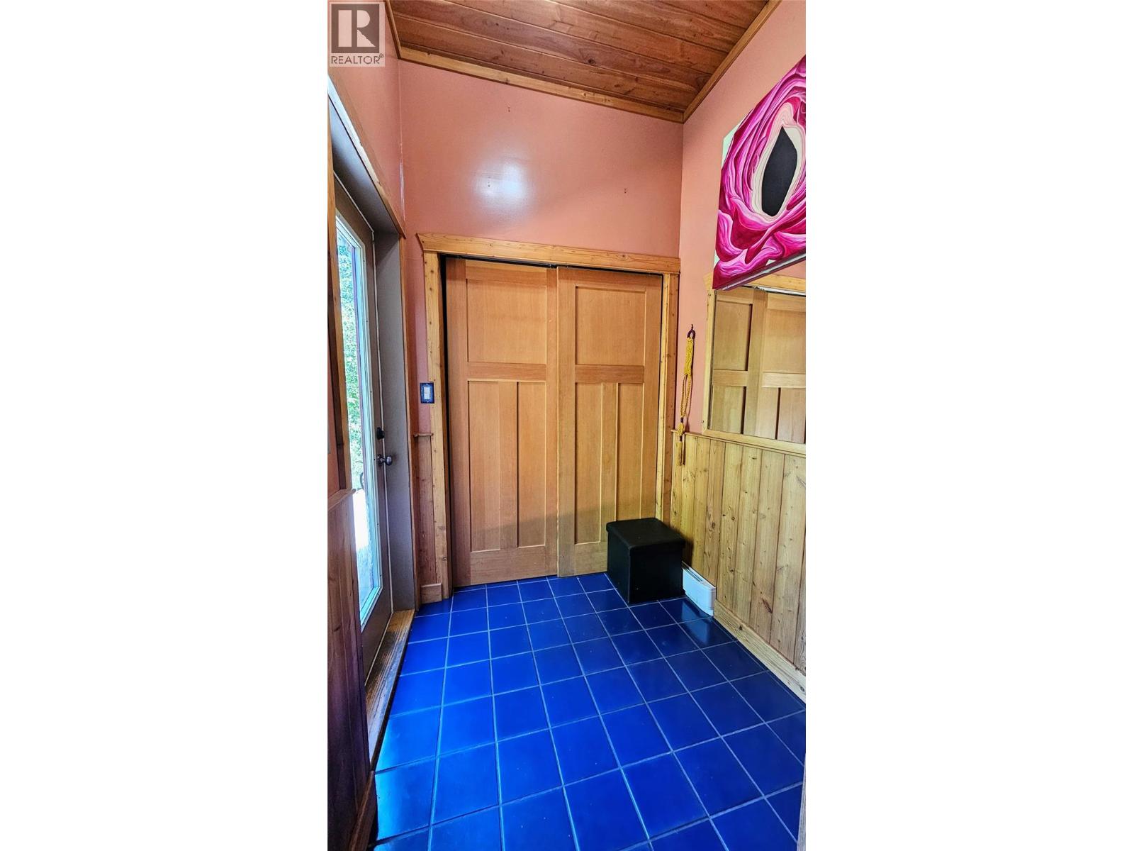 8496 B Procter Road E, Procter, British Columbia  V1L 0B7 - Photo 5 - 10380536