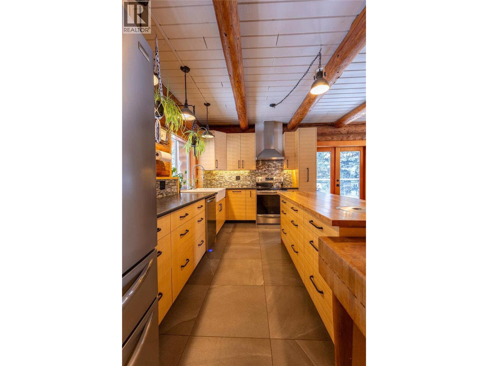 3697 Blewett Road, Nelson, British Columbia  V1L 6V8 - Photo 15 - 10379808