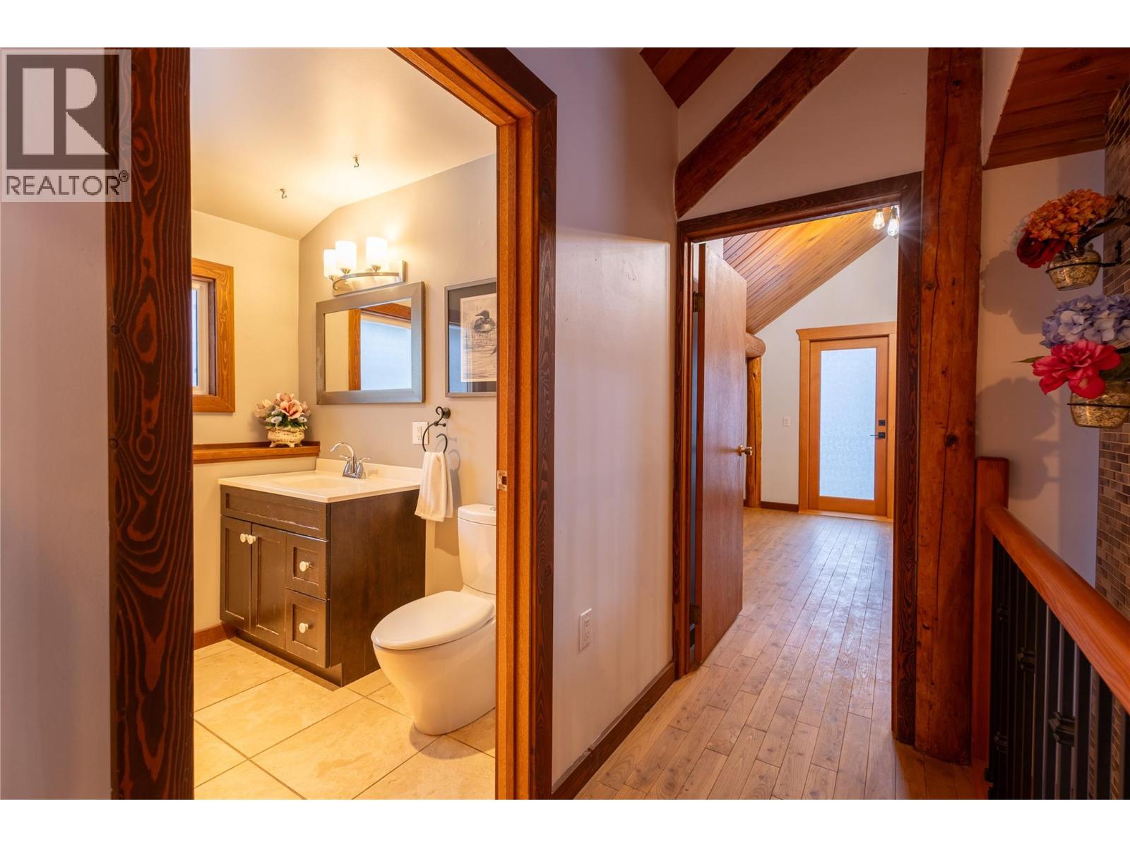3697 Blewett Road, Nelson, British Columbia  V1L 6V8 - Photo 37 - 10379808