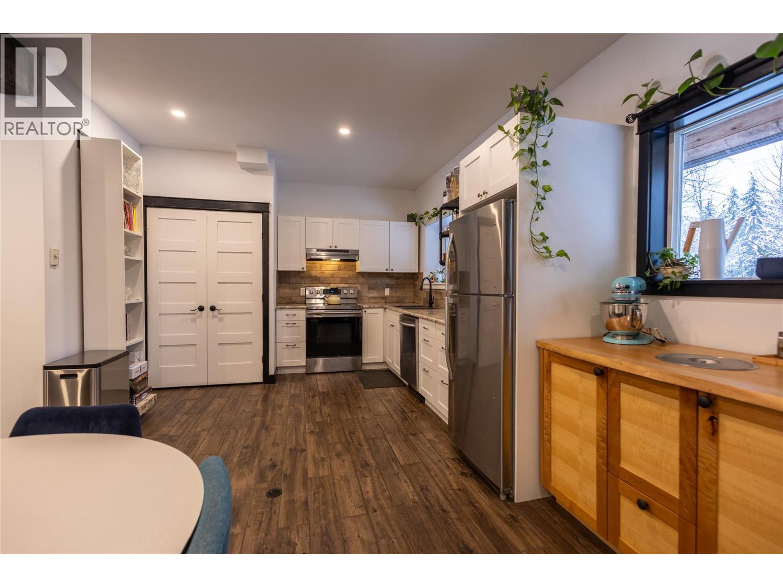 3697 Blewett Road, Nelson, British Columbia  V1L 6V8 - Photo 68 - 10379808