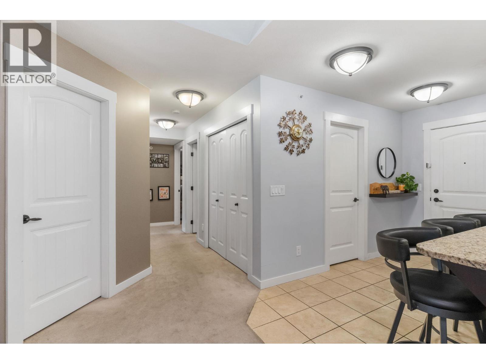 10529 Powley Court Unit# 305, Lake Country, British Columbia  V4V 2S2 - Photo 4 - 10379450