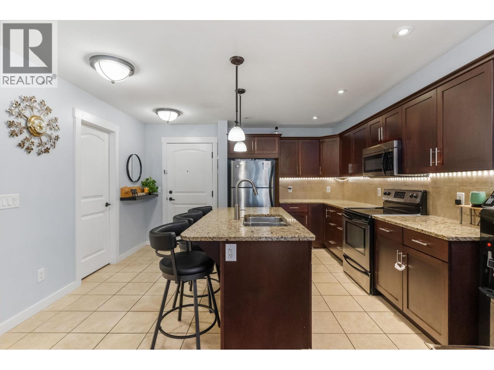 10529 Powley Court Unit# 305, Lake Country, British Columbia  V4V 2S2 - Photo 6 - 10379450