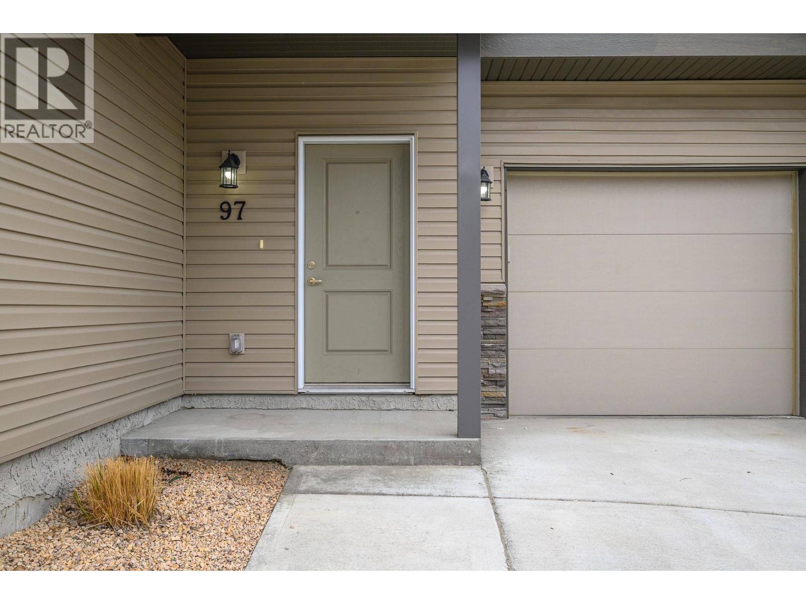 933 Mt Robson Place Unit# 97, Vernon, British Columbia  V1B 4G4 - Photo 2 - 10380102