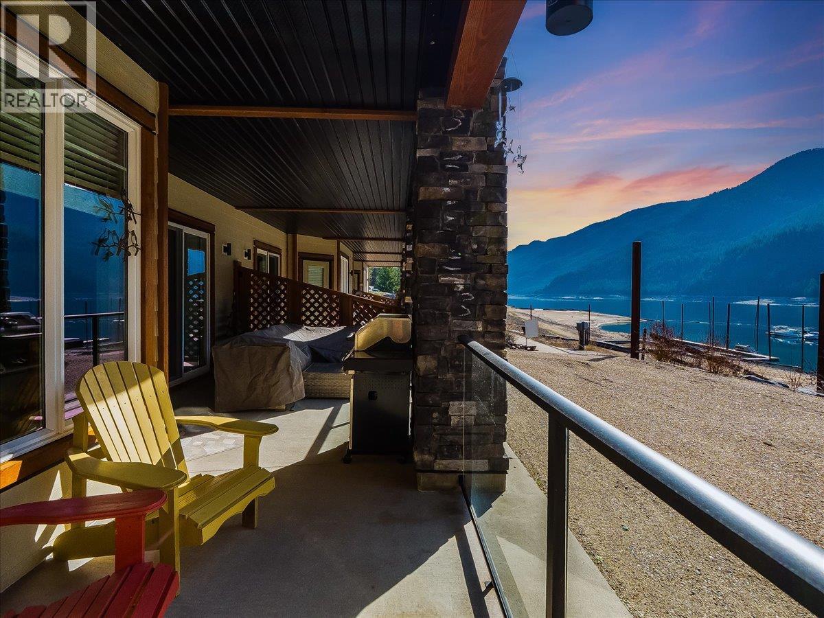 5570 Broadwater Road Unit# 117, castlegar, British Columbia