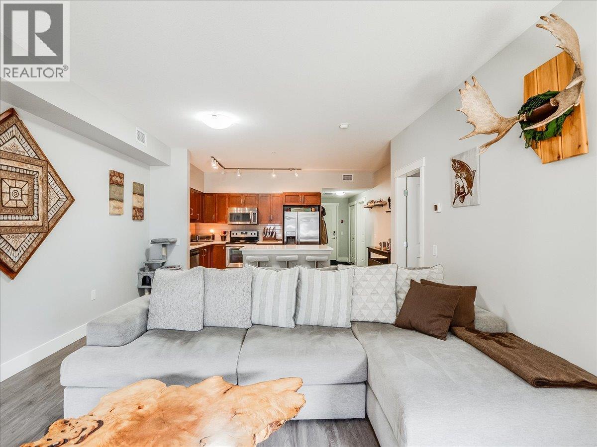 5570 Broadwater Road Unit# 117, Castlegar, British Columbia  V1N 0A1 - Photo 3 - 10379721