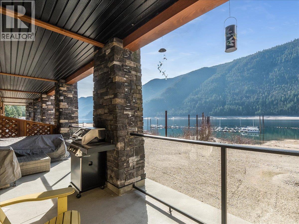 5570 Broadwater Road Unit# 117, Castlegar, British Columbia  V1N 0A1 - Photo 34 - 10379721
