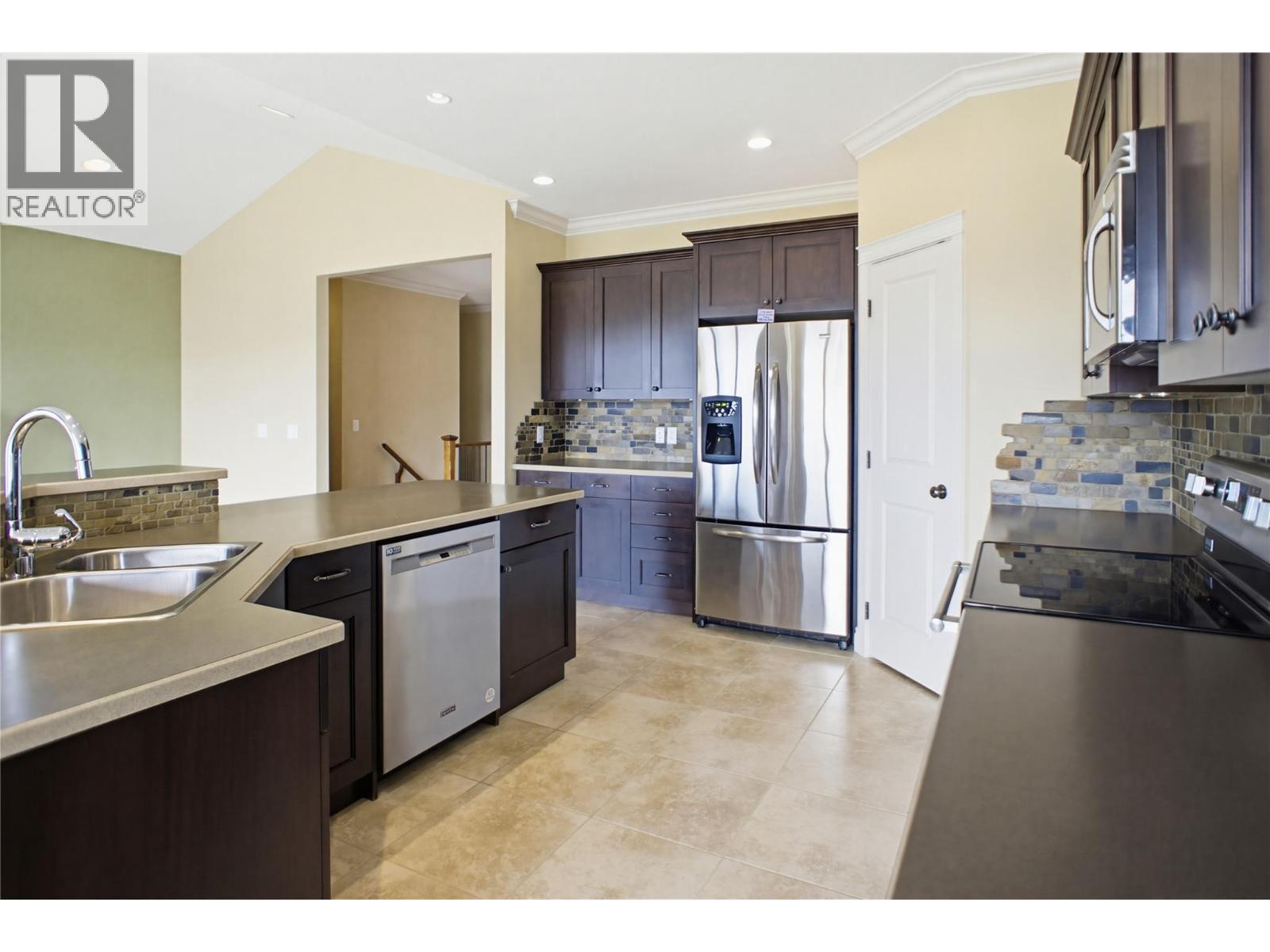 1708 Ironwood Drive, Kamloops, British Columbia  V2H 0A6 - Photo 5 - 10380388