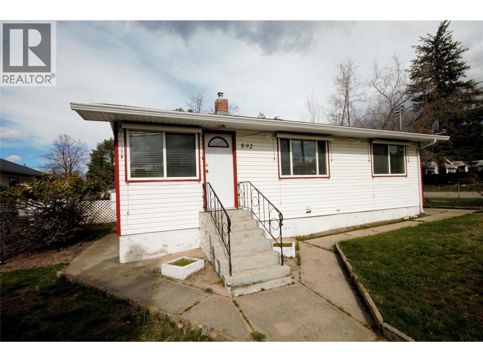 892 Mckinney Road, Oliver, British Columbia  V0H 1T3 - Photo 1 - 10380568