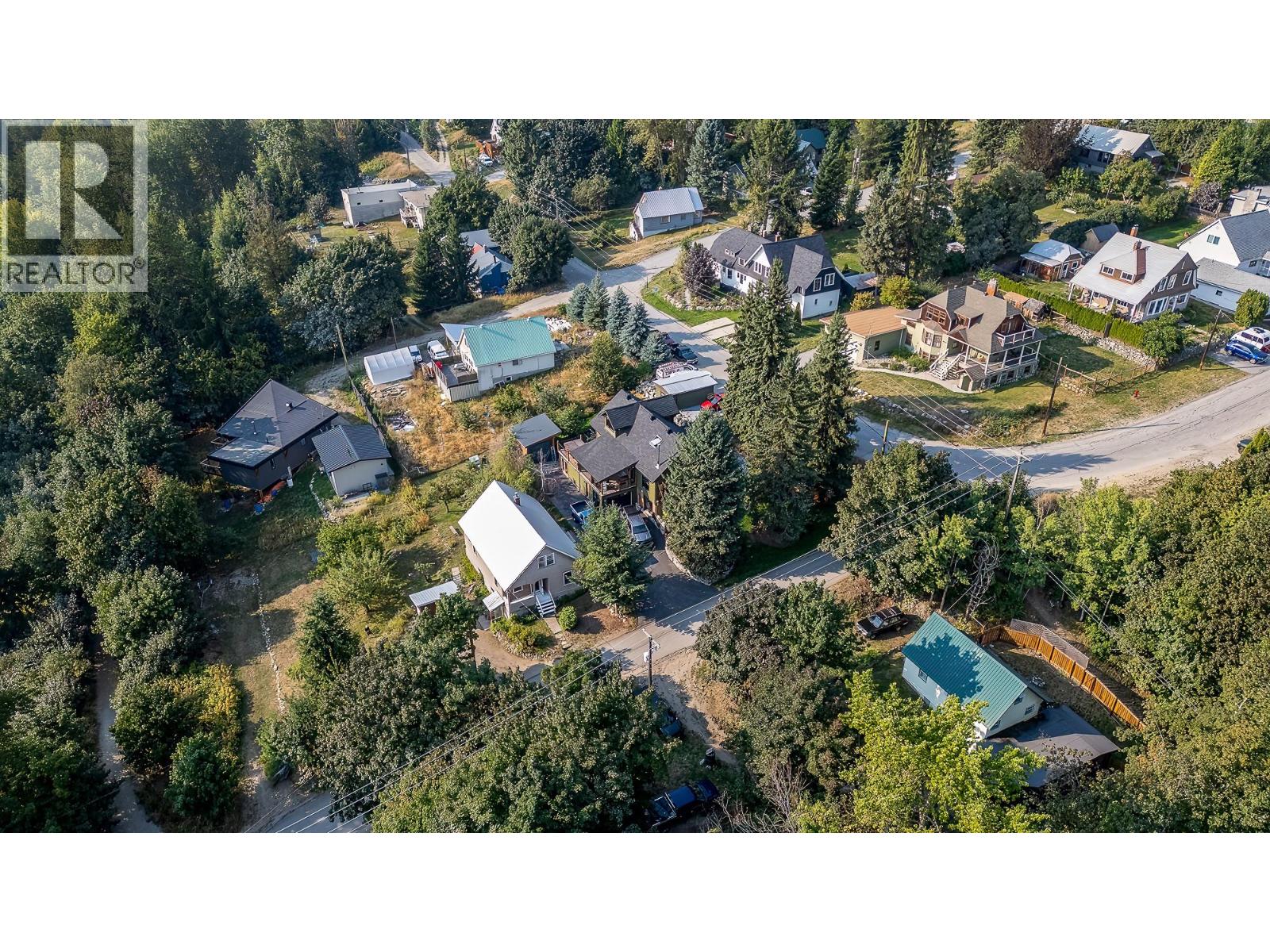 1929 Union Avenue, Rossland, British Columbia  V0G 1Y0 - Photo 18 - 10379987