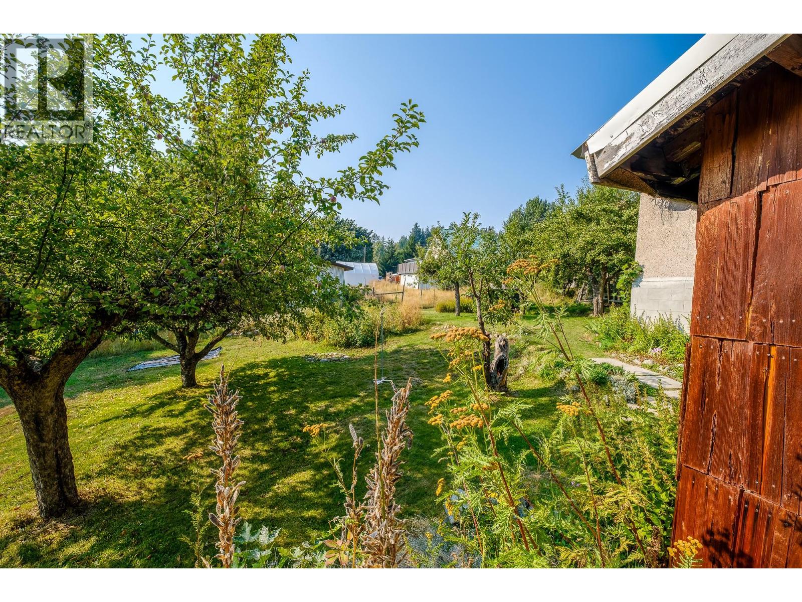 1929 Union Avenue, Rossland, British Columbia  V0G 1Y0 - Photo 60 - 10379987