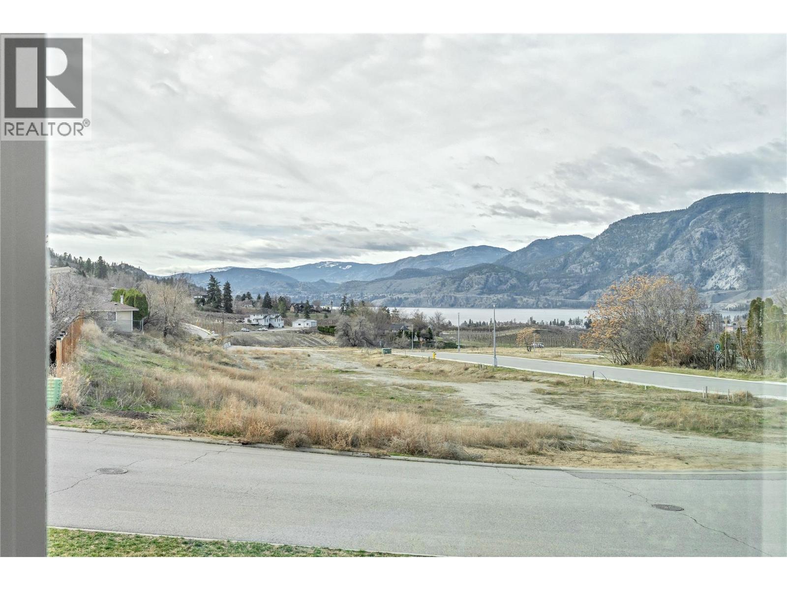 192 Dartmouth Place, Penticton, British Columbia  V2A 7S4 - Photo 5 - 10380233