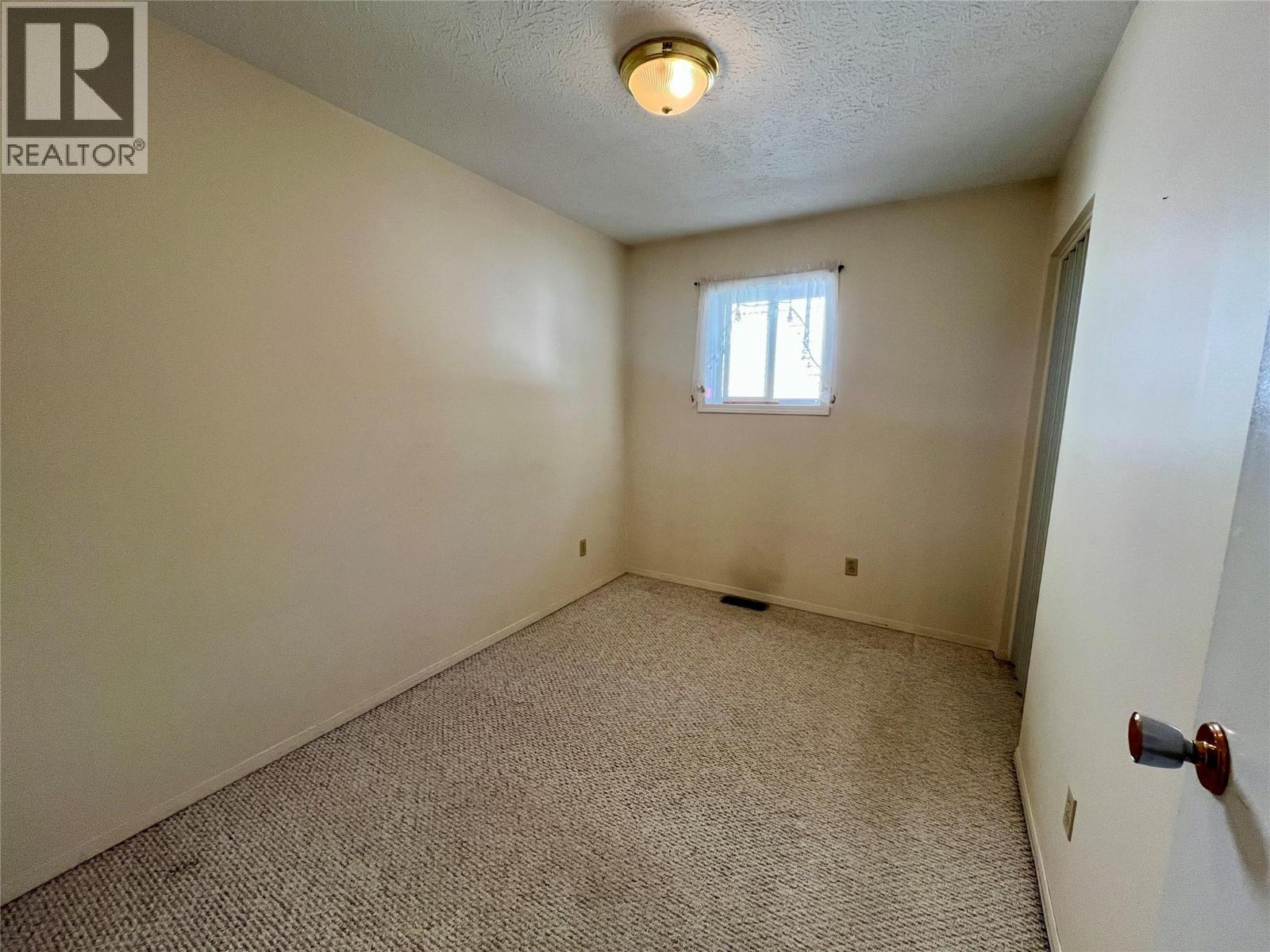 20 Dawson Place, Tumbler Ridge, British Columbia  V0C 2W0 - Photo 11 - 10378643