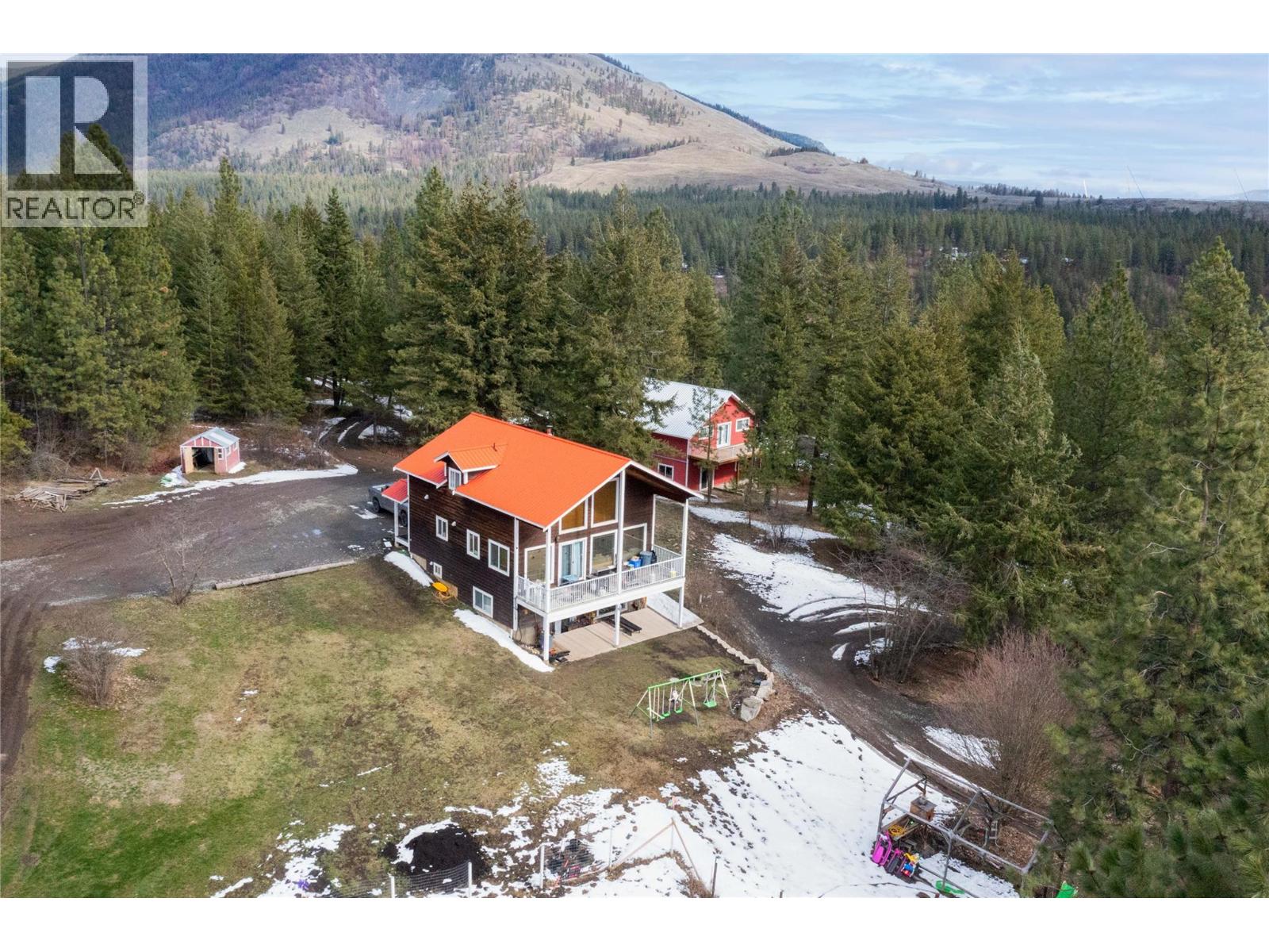 3230 Salmon River Road, Salmon Arm, British Columbia  V1E 3H9 - Photo 1 - 10380319