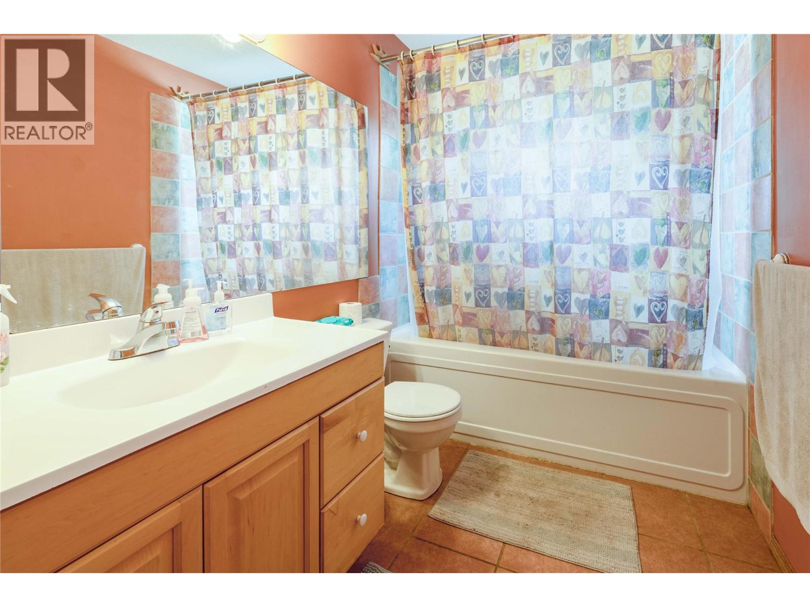 3230 Salmon River Road, Salmon Arm, British Columbia  V1E 3H9 - Photo 10 - 10380319