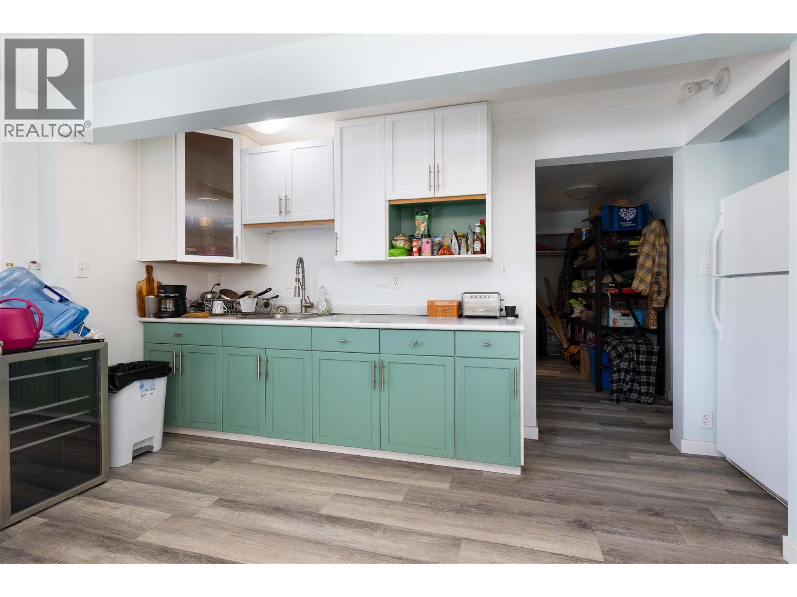 3230 Salmon River Road, Salmon Arm, British Columbia  V1E 3H9 - Photo 11 - 10380319