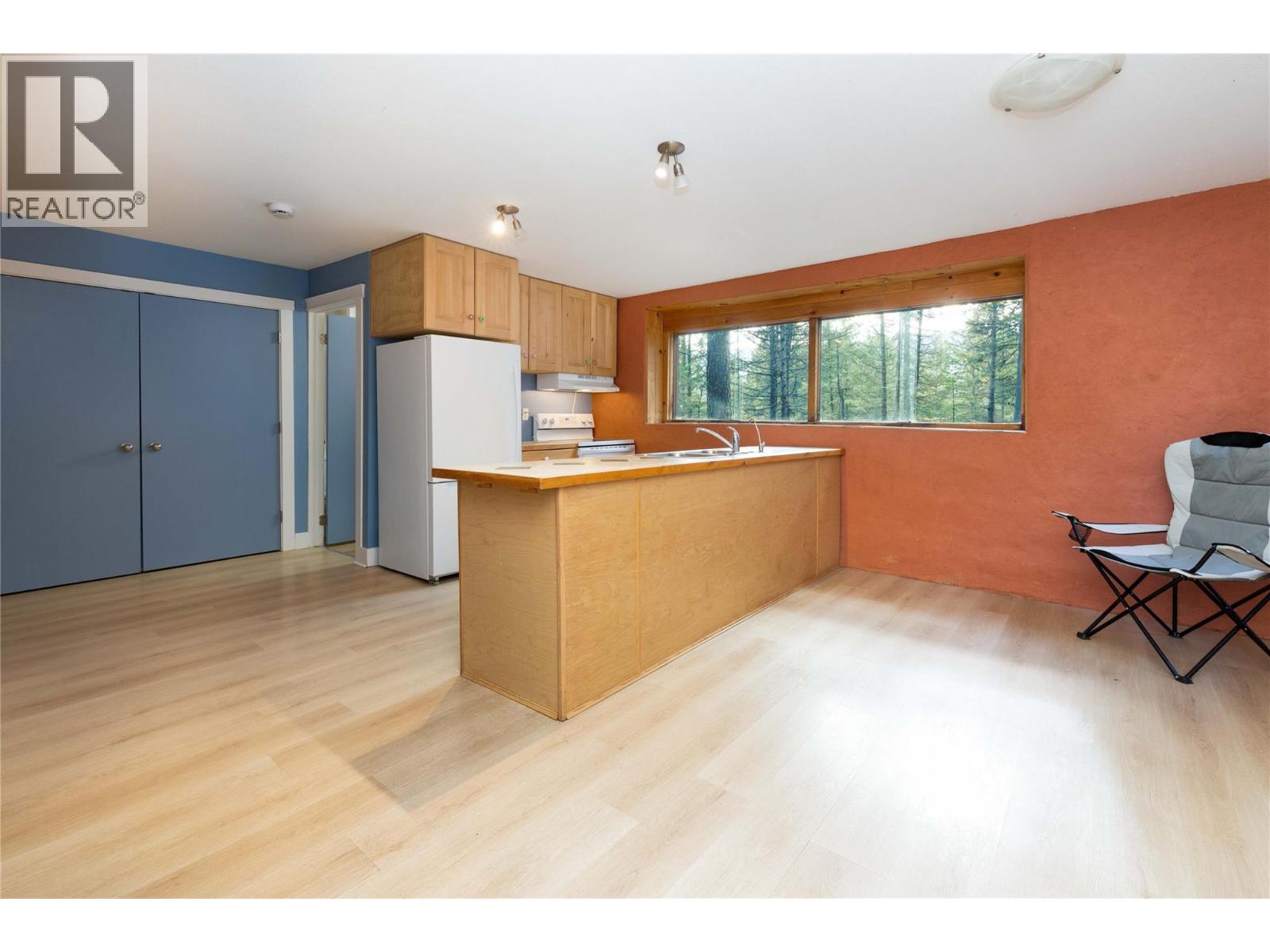 3230 Salmon River Road, Salmon Arm, British Columbia  V1E 3H9 - Photo 20 - 10380319