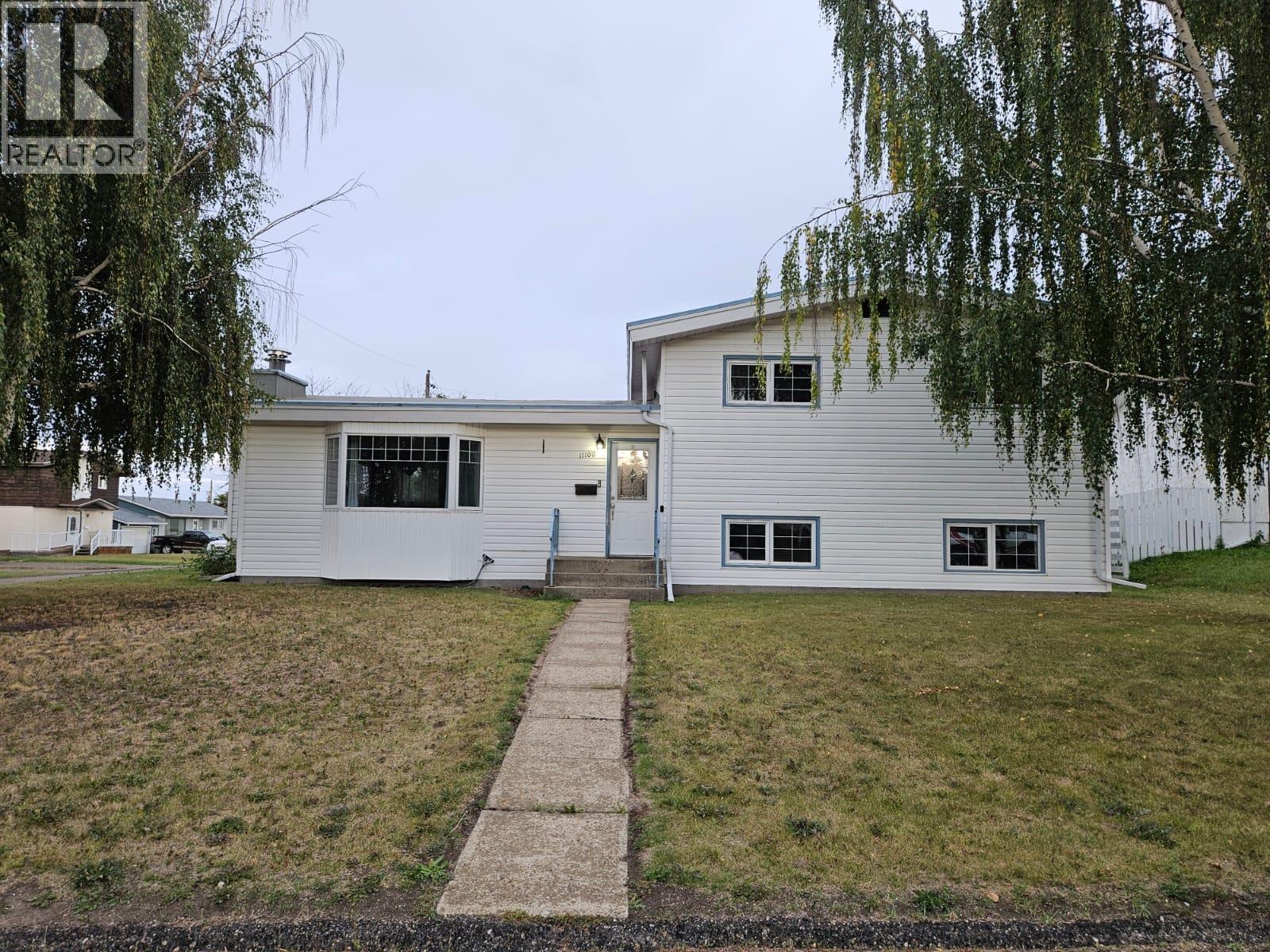 11100 16 Street, dawson creek, British Columbia