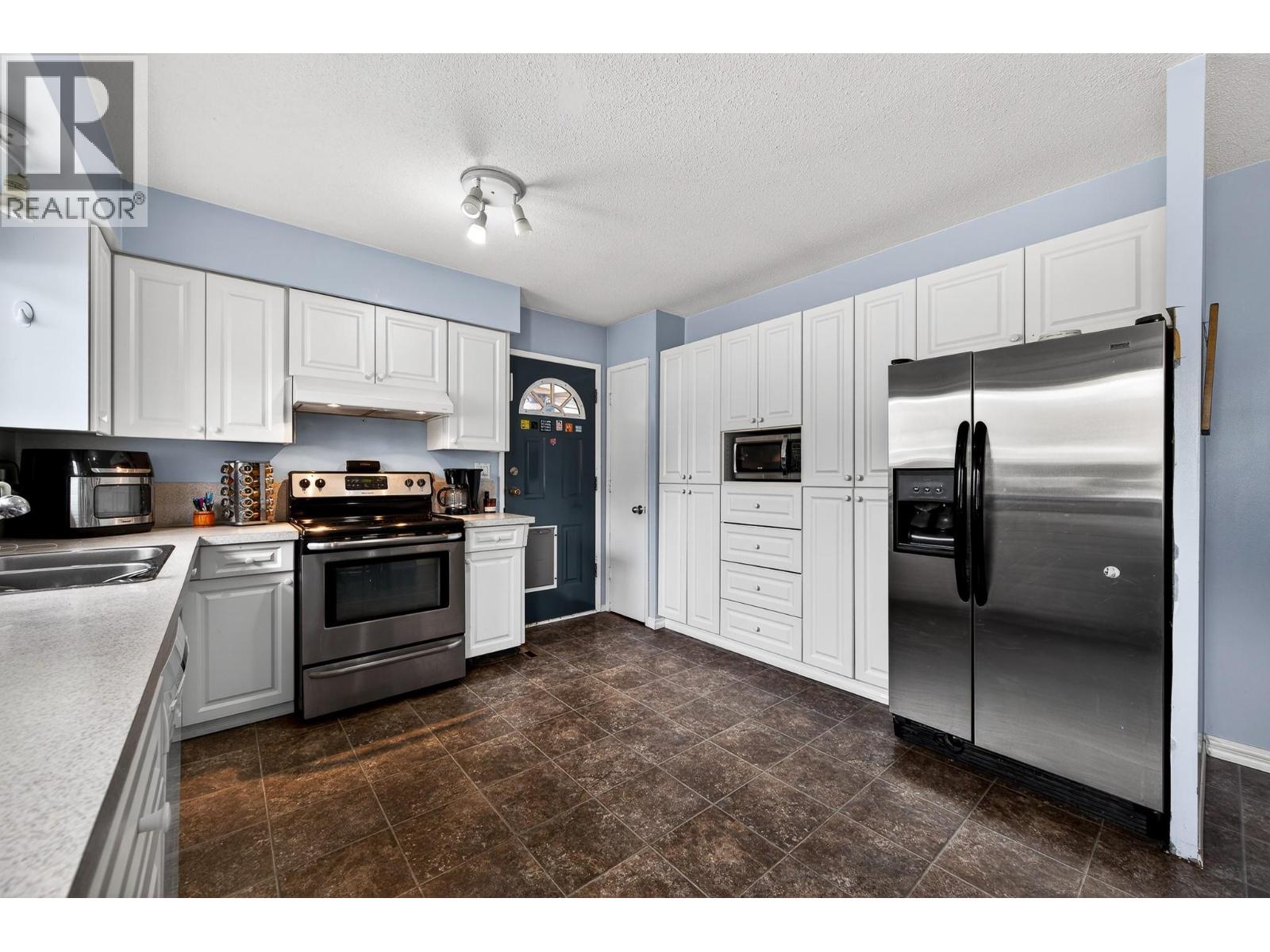 1669 Westmount Drive, Kamloops, British Columbia  V2B 6A4 - Photo 10 - 10380646