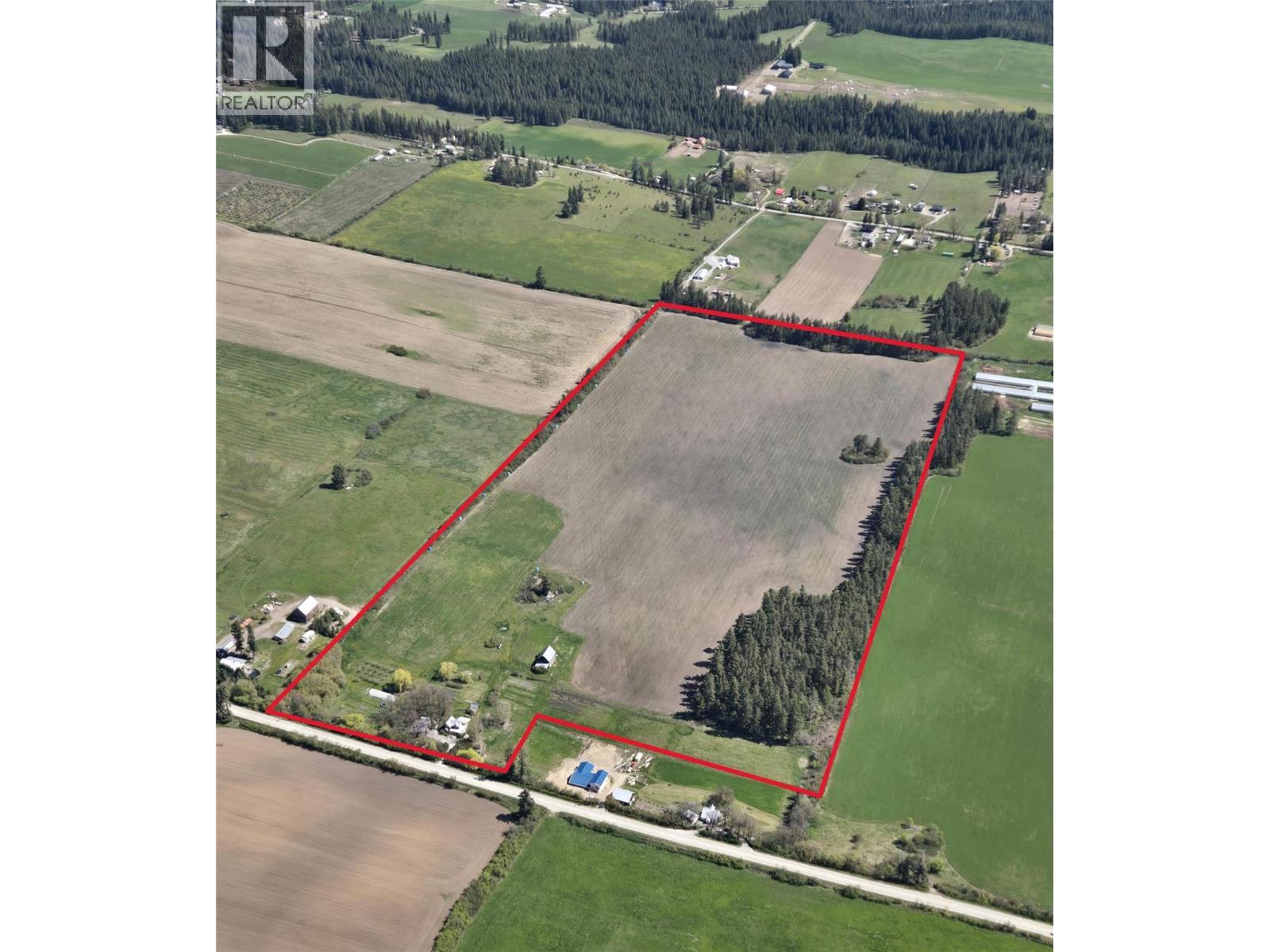 4462 Salmon River Road, spallumcheen, British Columbia