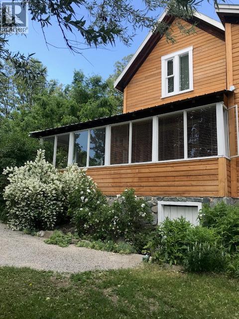 4462 Salmon River Road, Spallumcheen, British Columbia  V4Y 0W7 - Photo 21 - 10380427