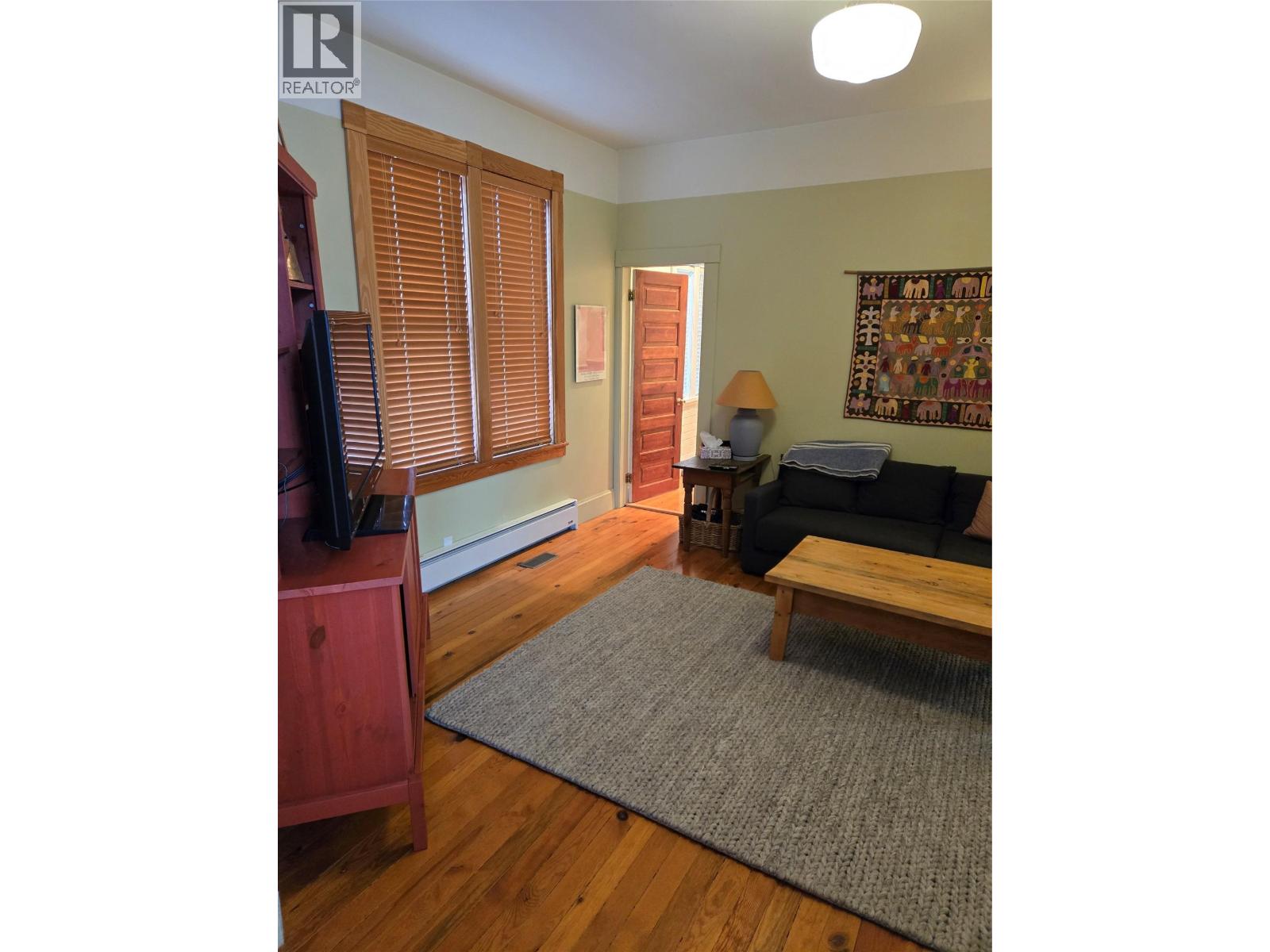 4462 Salmon River Road, Spallumcheen, British Columbia  V4Y 0W7 - Photo 6 - 10380427